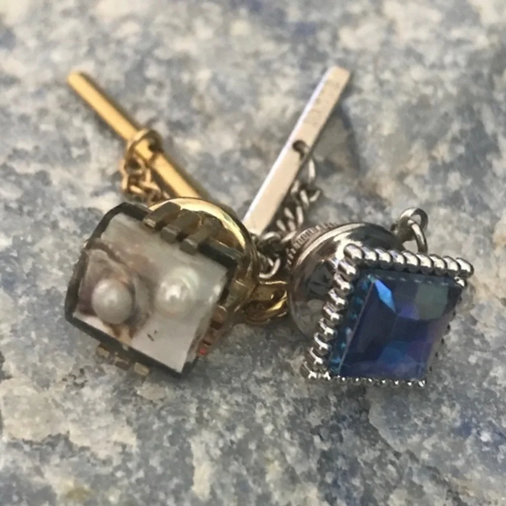 JUST LOOK Vintage Cuff Links Tie Tacks and Tie Clips